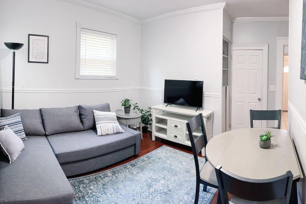 Historic Peaceful Apartment New Haven Buitenkant foto